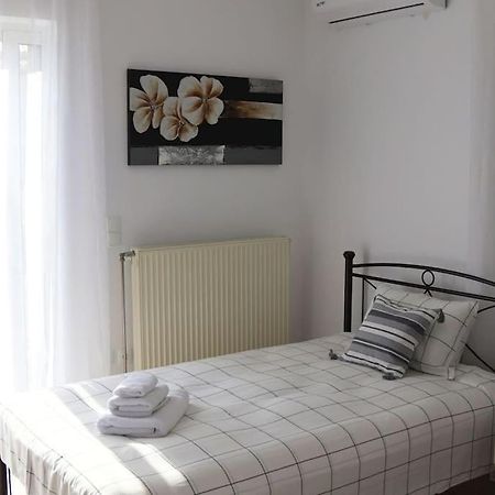 Fina'S House Vila Corinth Exterior foto