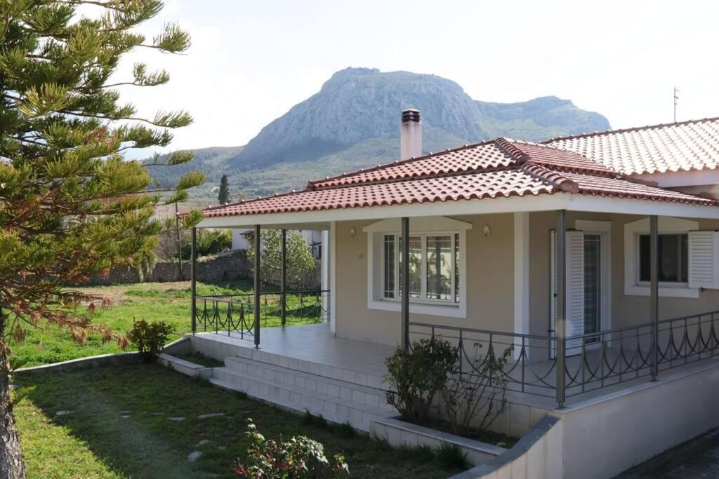 Fina'S House Vila Corinth Exterior foto